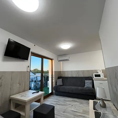 Rega ホームステイ サルビノボ