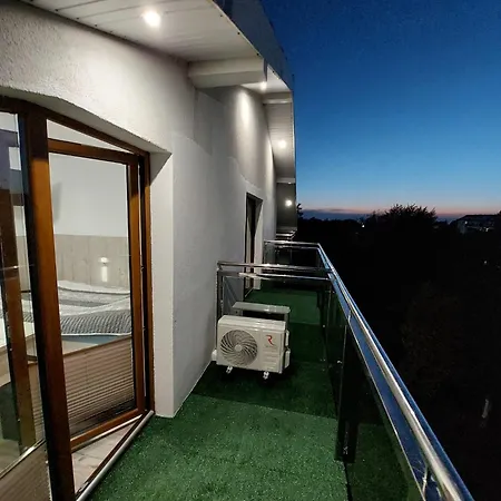 ホームステイ Rega